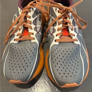 Men’s brooks Hyperion Max lightweight running shoe Size 7